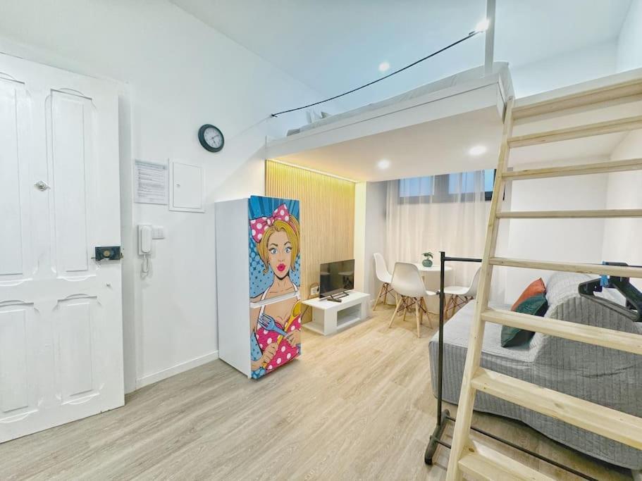 Minimalist With Mezzanine Apartment Lisbon